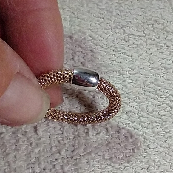 Two tone silvertone goldtone mesh ring - Picture 4 of 5